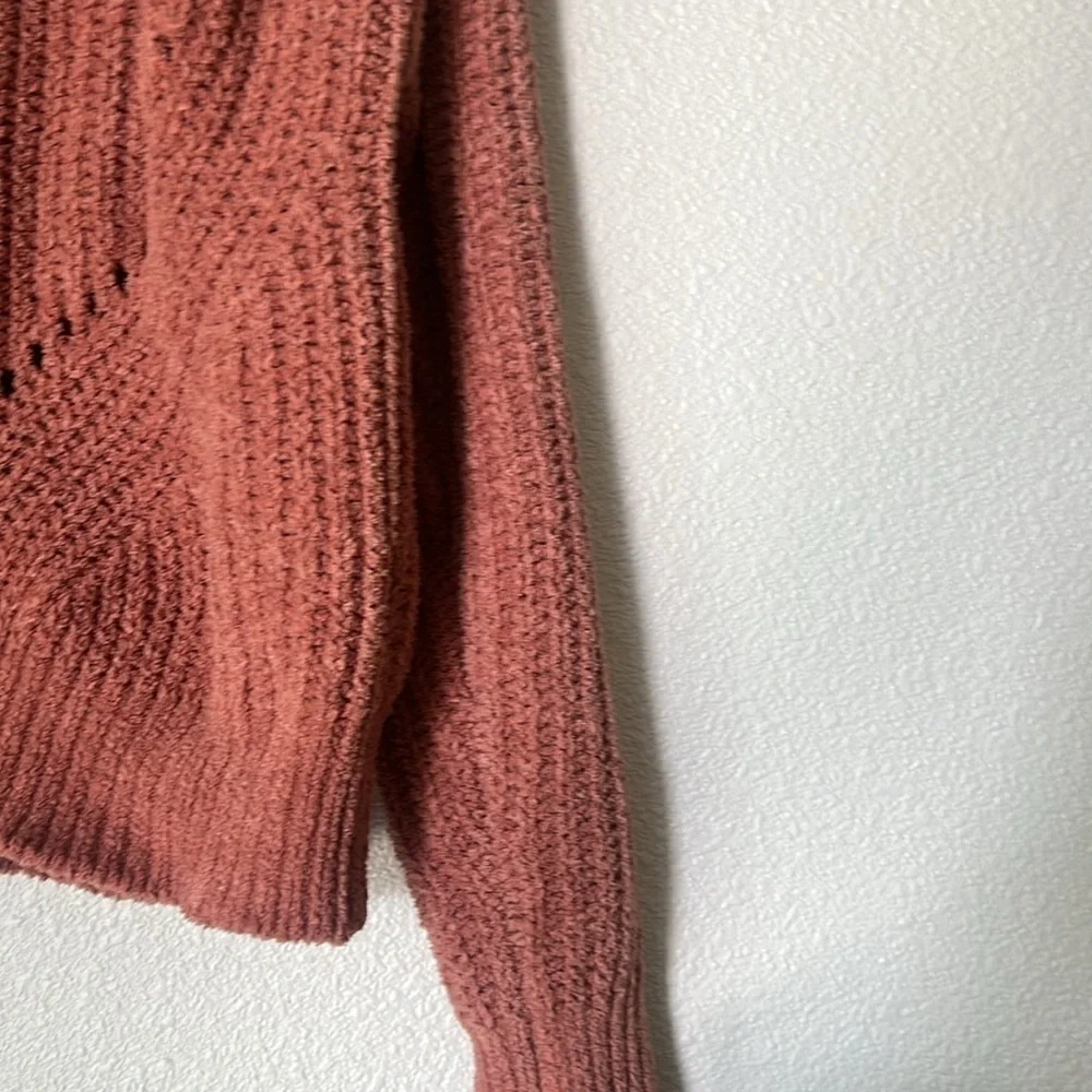 American Eagle Button Up V Neck Sweater Knot XS - Picture 8 of 10